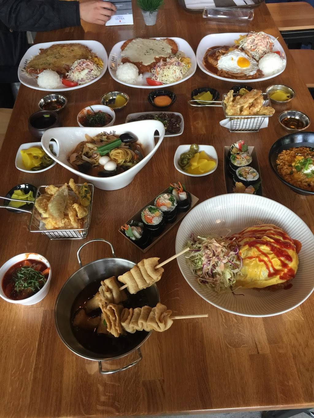 Nipong Naepong | restaurant | 450 S Western Ave 3rd floor, Los Angeles, CA 90020, USA | 2134877000 OR +1 213-487-7000