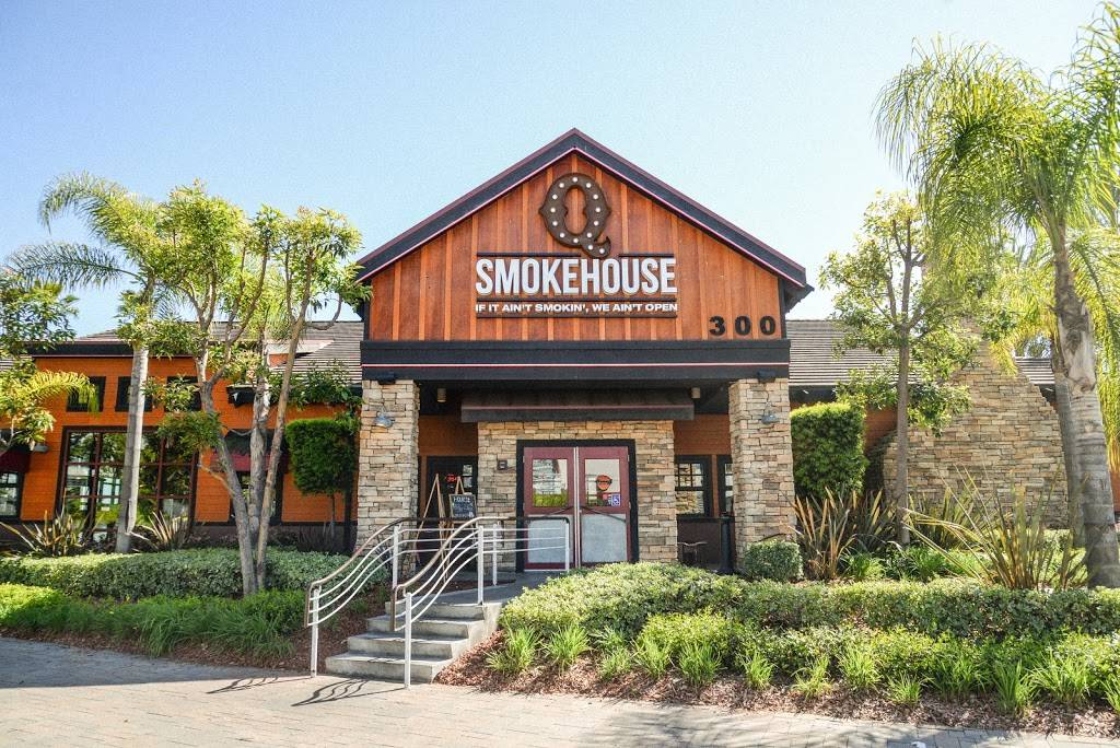 Q Smokehouse | restaurant | 300 S Pine Ave, Long Beach, CA 90802, USA | 5624369260 OR +1 562-436-9260
