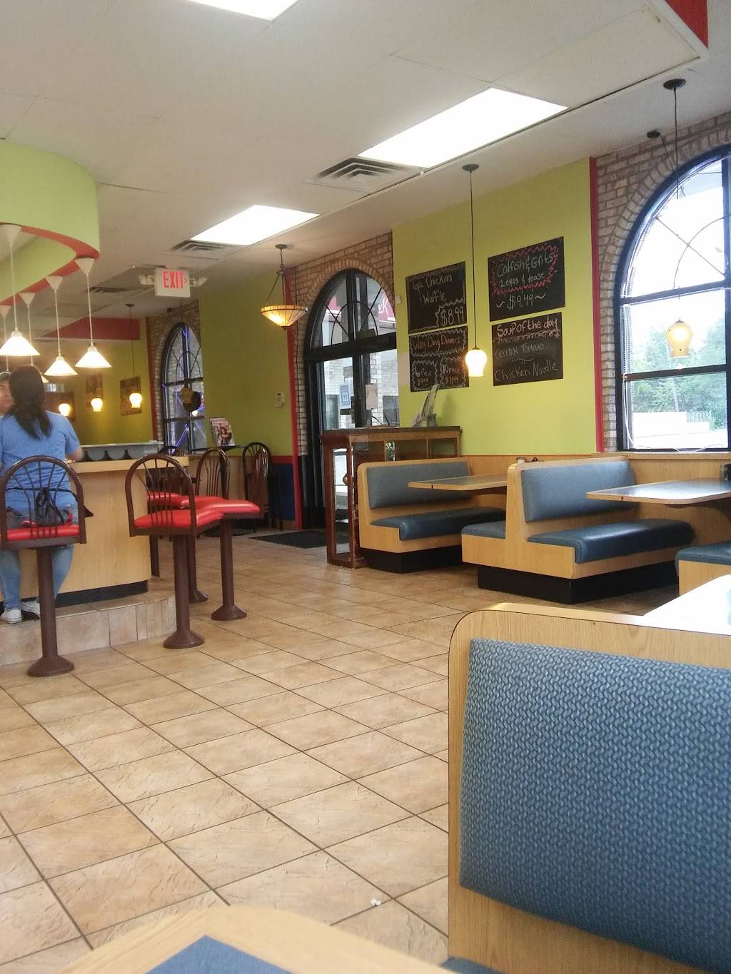 Applewood Coney Island | restaurant | 28640 Michigan Ave, Inkster, MI 48141, USA | 7348958114 OR +1 734-895-8114