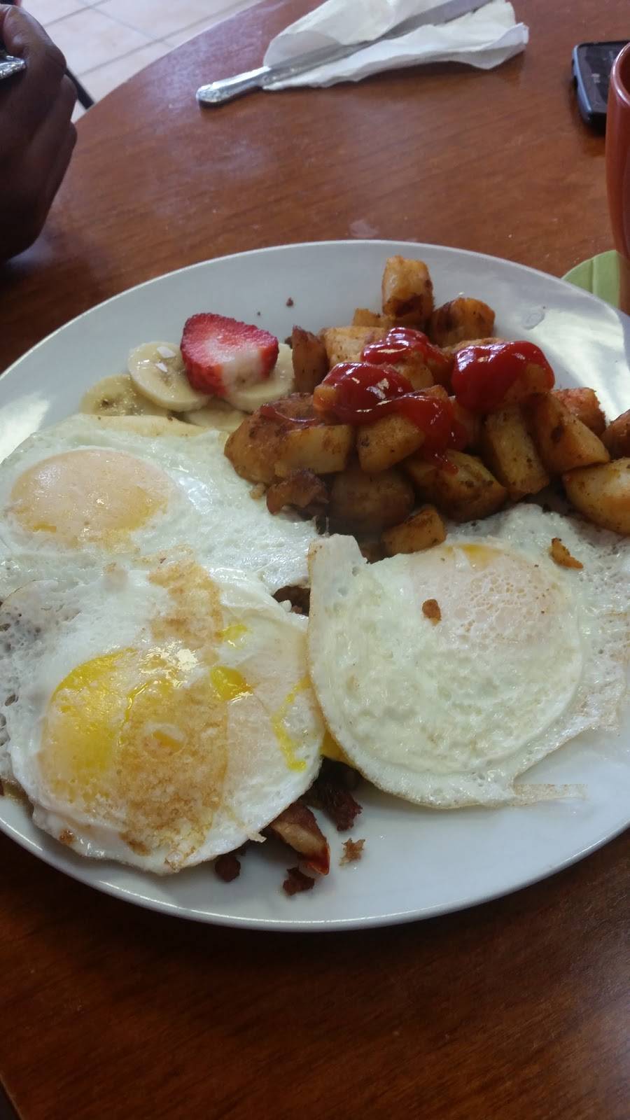 Sunrise Breakfast | restaurant | 528 Washington St, Norwood, MA 02062, USA | 6175152043 OR +1 617-515-2043