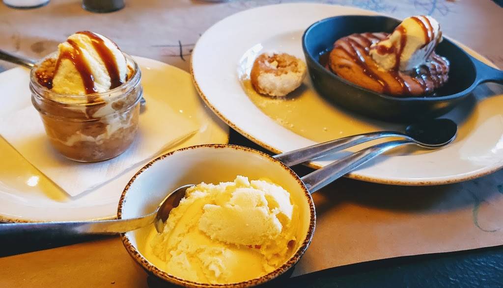 Montanas | restaurant | 140 Earl Grey Dr, Kanata, ON K2T 1B6, Canada | 6132700518 OR +1 613-270-0518