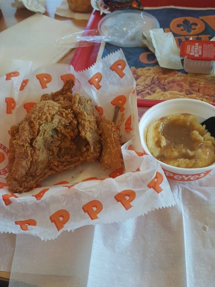 Popeyes Louisiana Kitchen | restaurant | 2550 US Hwy 98 N, Lakeland, FL 33805, USA | 8634131763 OR +1 863-413-1763