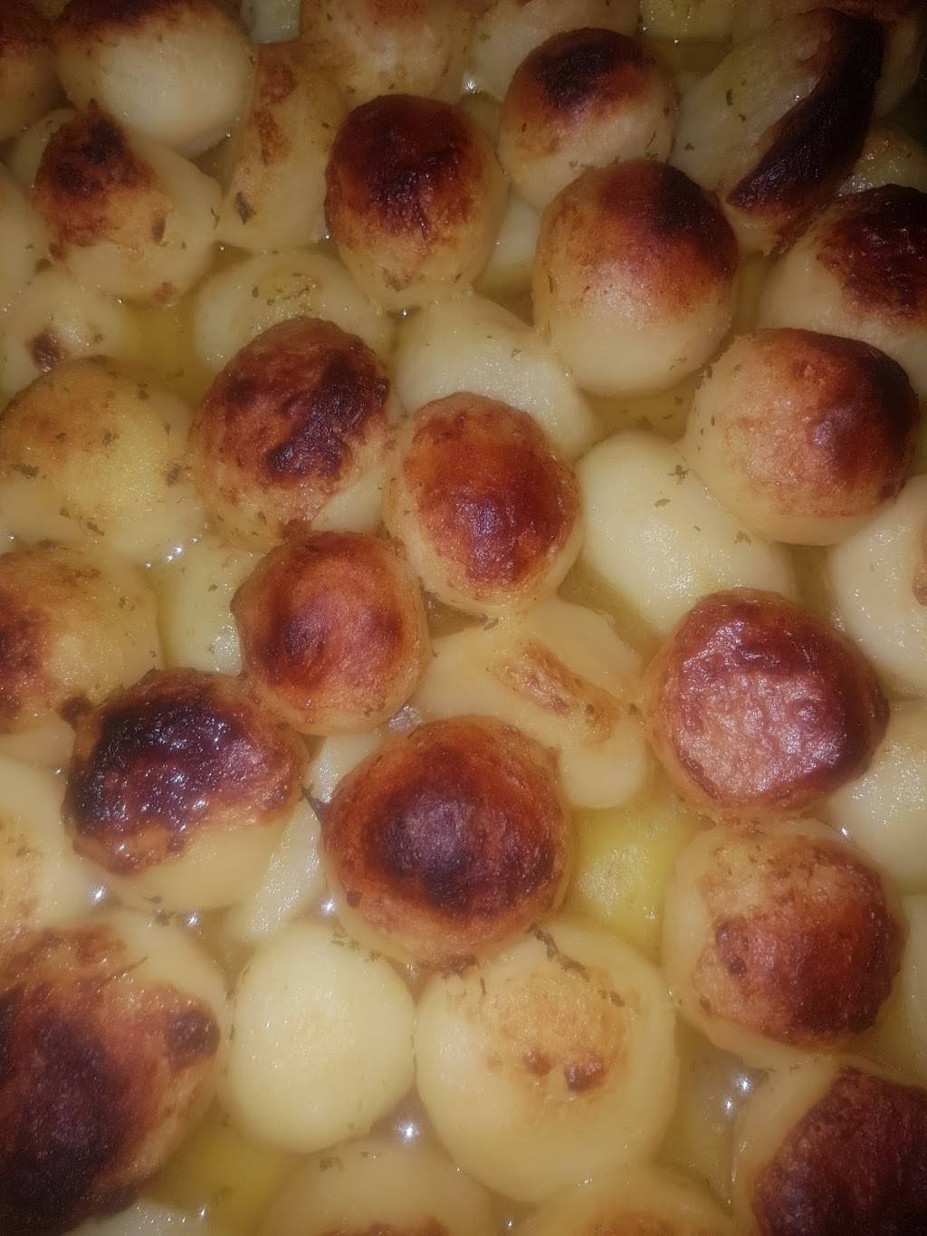 Souvlaki Guys | restaurant | 6 Fairlawn Ave, Toronto, ON M5M 1S7, Canada | 4164894895 OR +1 416-489-4895