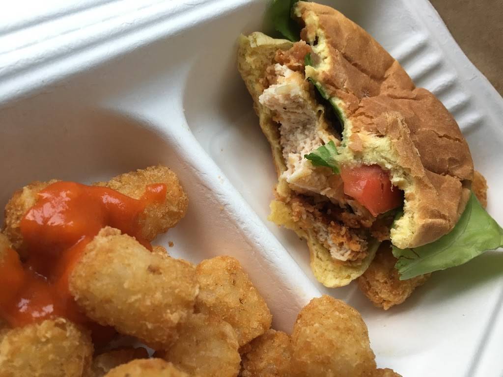 Astro Doughnuts & Fried Chicken | restaurant | 7511 Leesburg Pike #103, Falls Church, VA 22043, USA | 7033560800 OR +1 703-356-0800