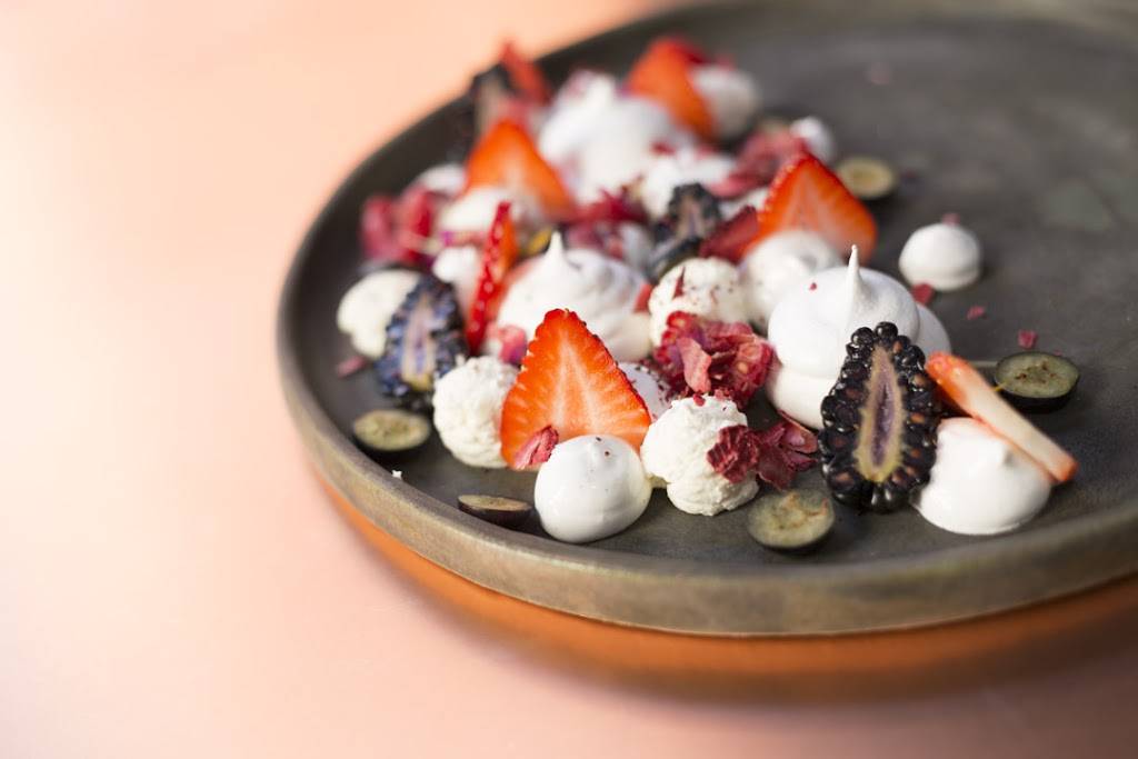 The Fitzroy | restaurant | 9 Drayton St, Savannah, GA 31401, USA | 9122105980 OR +1 912-210-5980