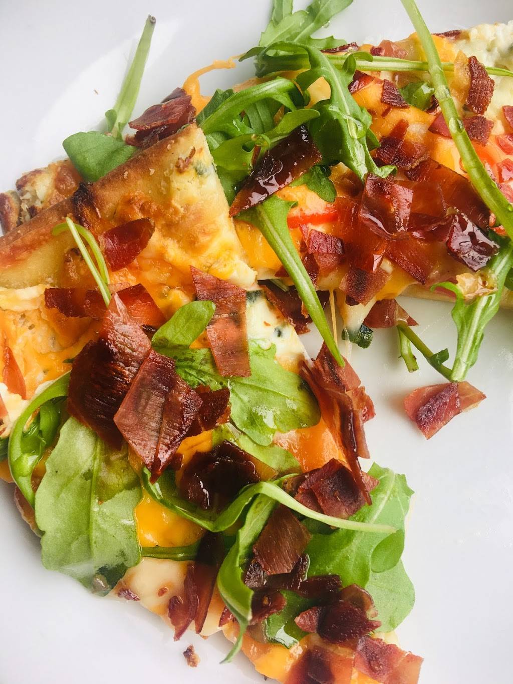 Crabby Joes Bar • Grill | restaurant | 670 Oxford St W, London, ON N6H 1T9, Canada | 5196576888 OR +1 519-657-6888