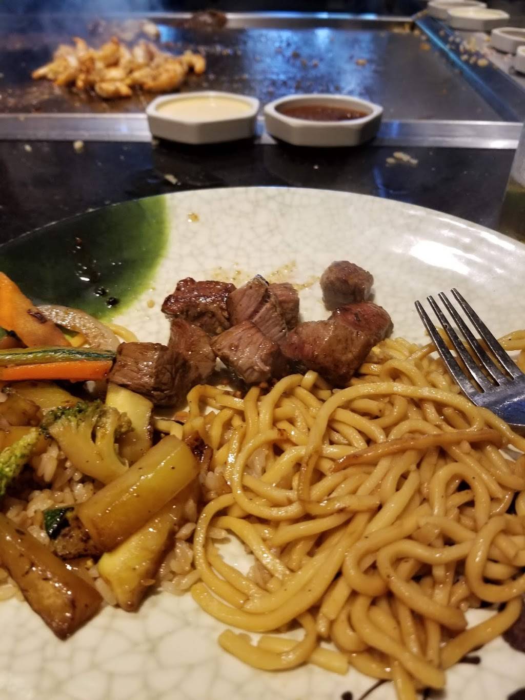 Osaka Sushi and Hibachi | restaurant | 9000 Hudson Rd #622, Woodbury, MN 55125, USA | 6517313333 OR +1 651-731-3333