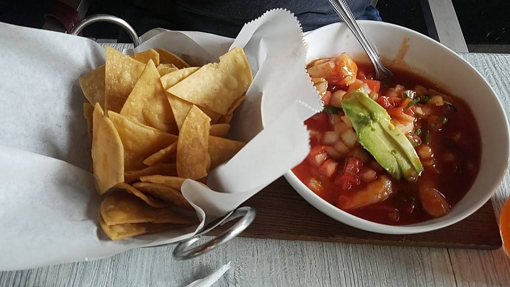 La Lupita | restaurant | 1057 SE 1st Ave, Miami, FL 33131, USA | 3053735406 OR +1 305-373-5406