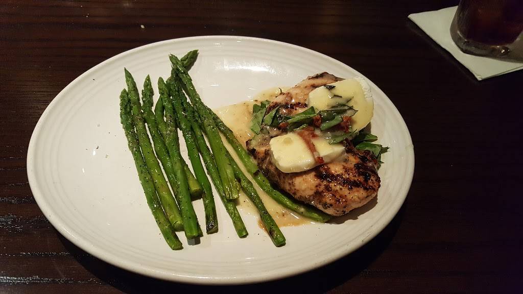 Carrabbas Italian Grill | restaurant | 12363 Hornsby Ln, Newport News, VA 23602, USA | 7572694917 OR +1 757-269-4917