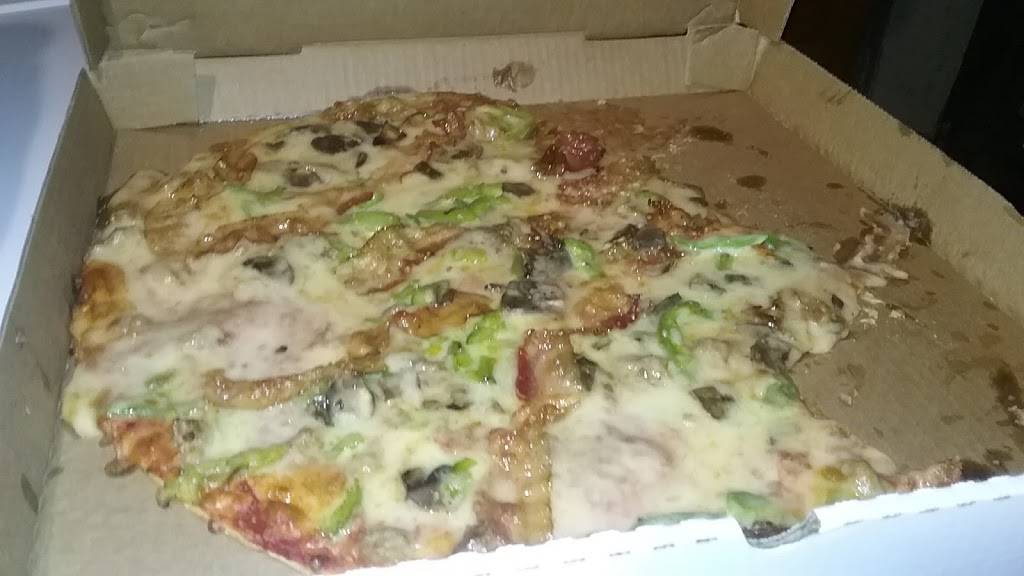 St. Louis Pizza & Wings | restaurant | 739 N, US-67 A, Florissant, MO 63031, USA | 3149727100 OR +1 314-972-7100