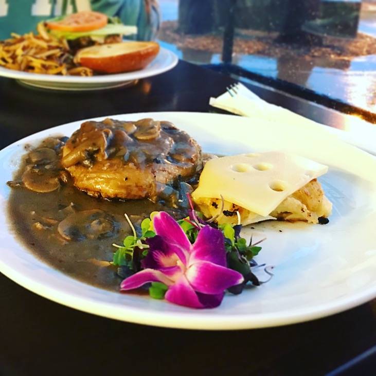 The Waterfront Grill & Cafe | restaurant | 51 Marina Blvd, Pittsburg, CA 94565, USA | 9252679775 OR +1 925-267-9775