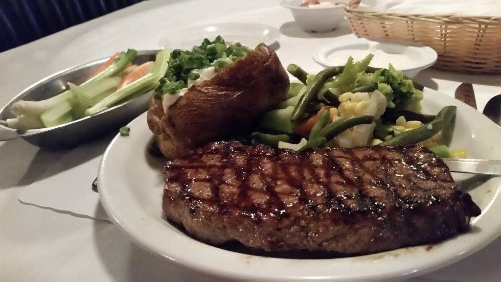 Safari Room | restaurant | 15426 Devonshire St, Mission Hills, CA 91345, USA | 8188939768 OR +1 818-893-9768