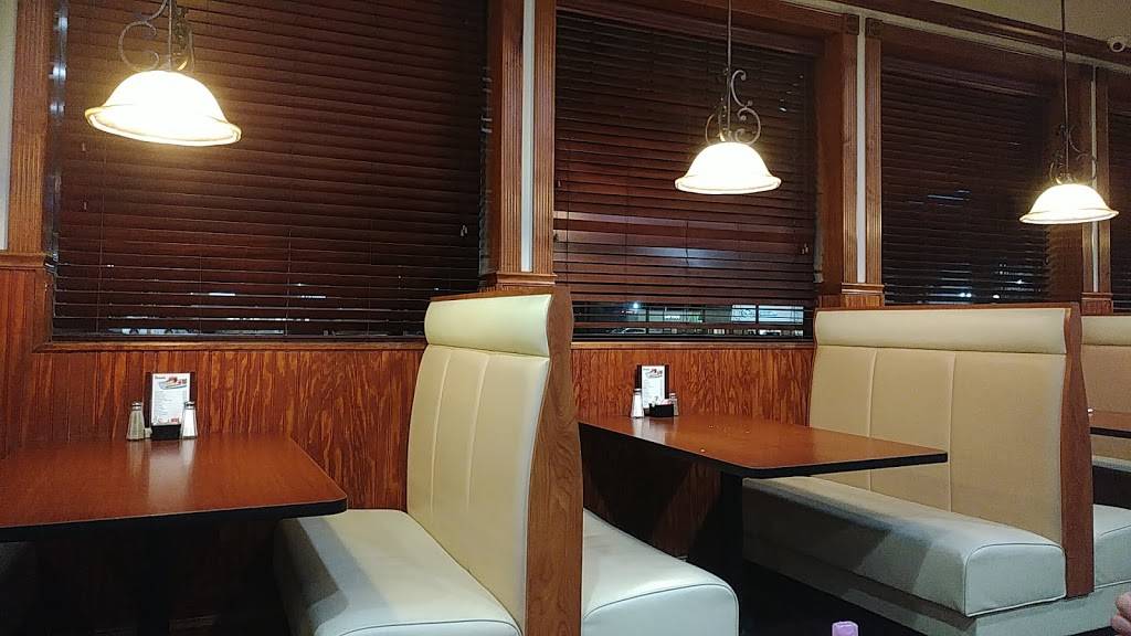 Four Seasons Family Restaurant | restaurant | 5201 Jefferson Davis Hwy, Fredericksburg, VA 22408, USA | 5407102515 OR +1 540-710-2515