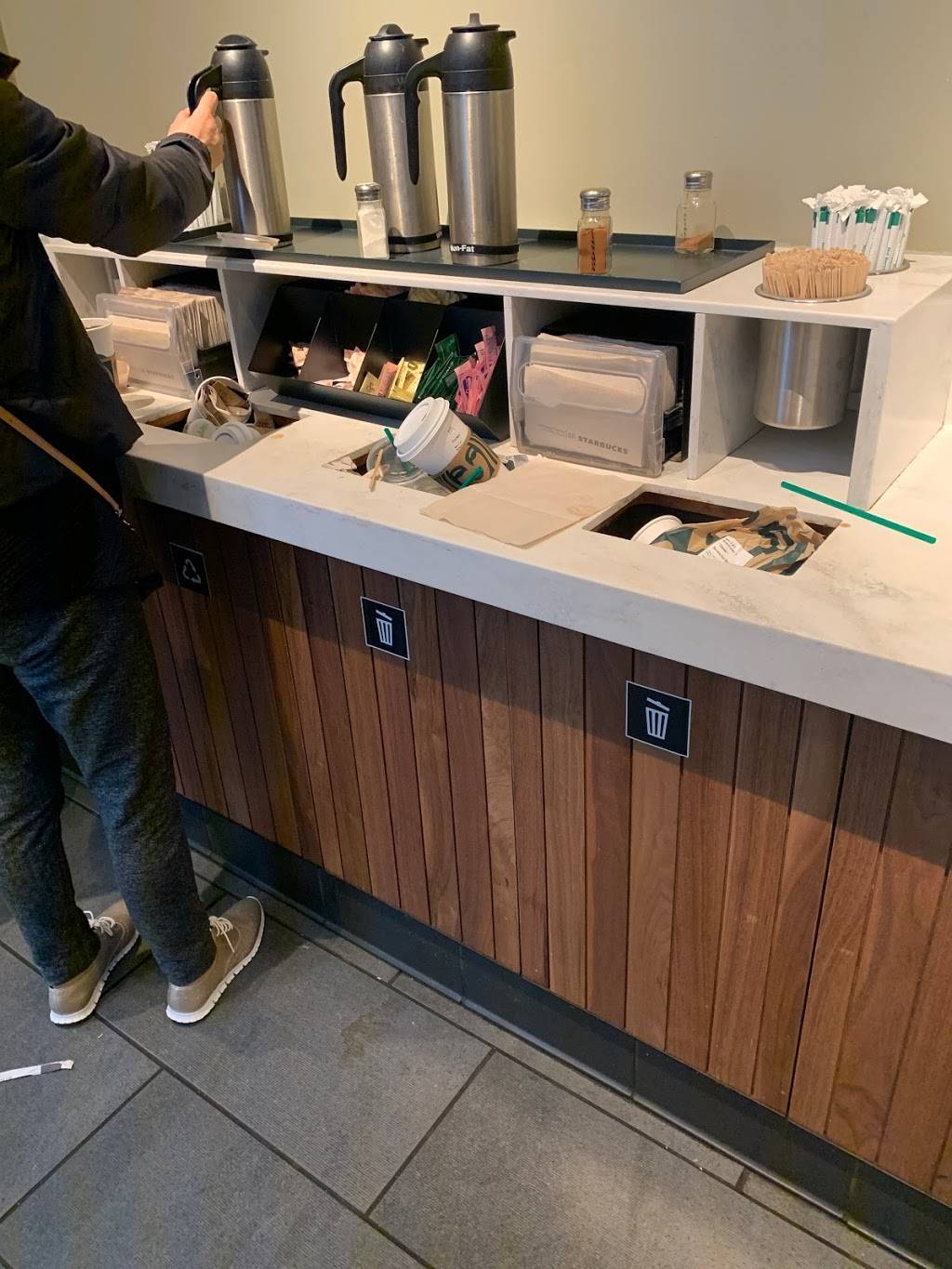 Starbucks | cafe | 373 5th Ave, New York, NY 10016, USA | 2122135363 OR +1 212-213-5363