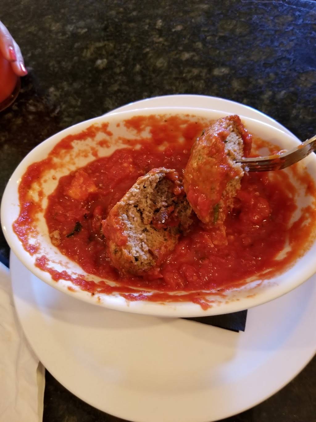 Pizza Napoli Inc | restaurant | 667 Main St, Ogunquit, ME 03907, USA | 2076460303 OR +1 207-646-0303