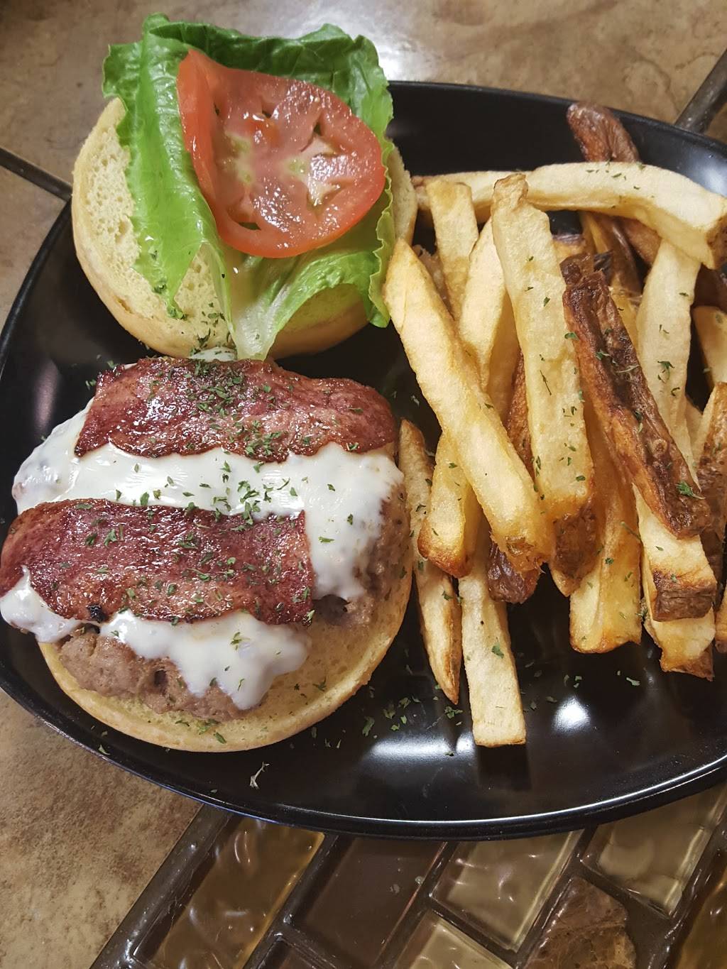 Gourmet Burger Bistro | restaurant | 6083 High St W, Portsmouth, VA 23703, USA | 7574847365 OR +1 757-484-7365