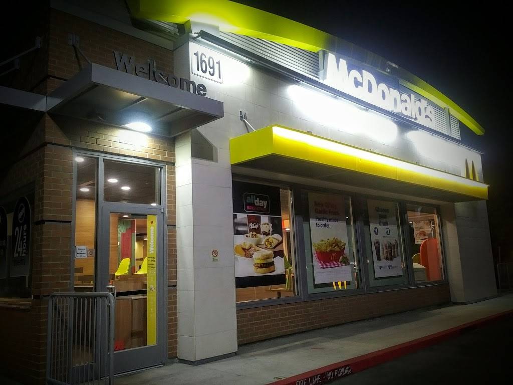 McDonalds | cafe | 1691 Monument Blvd, Concord, CA 94520, USA | 9256807267 OR +1 925-680-7267