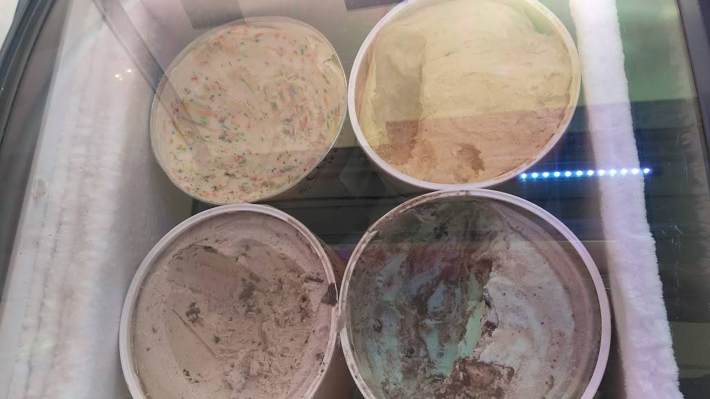 Ambers Coffee Cake | restaurant | 7242 W Touhy Ave, Chicago, IL 60631, USA | 7737446473 OR +1 773-744-6473