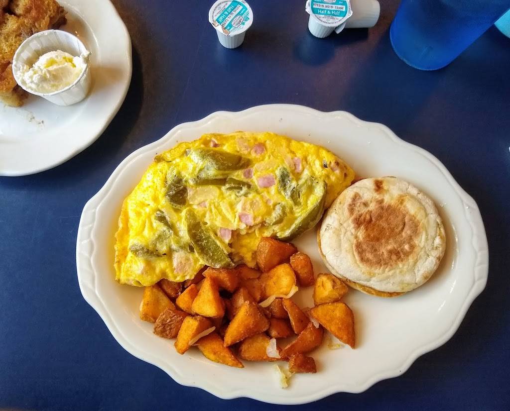 The Corner Room | restaurant | 100 W College Ave, State College, PA 16801, USA | 8142373051 OR +1 814-237-3051