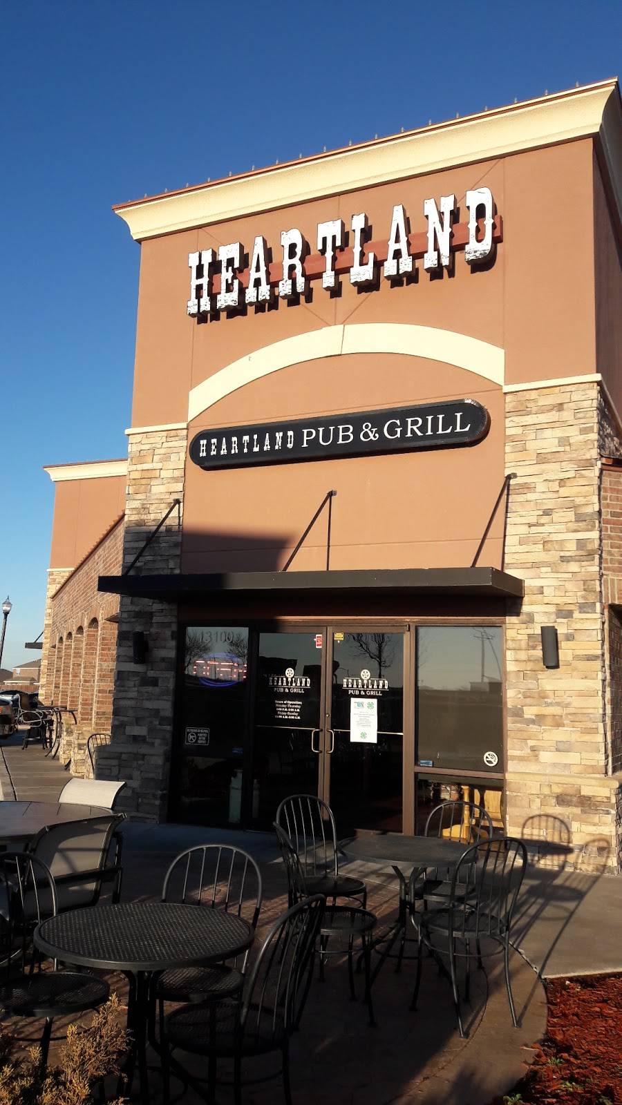 Heartland Pub & Grill | restaurant | 13100 Colony Pointe Blvd, Piedmont, OK 73078, USA | 4052830083 OR +1 405-283-0083