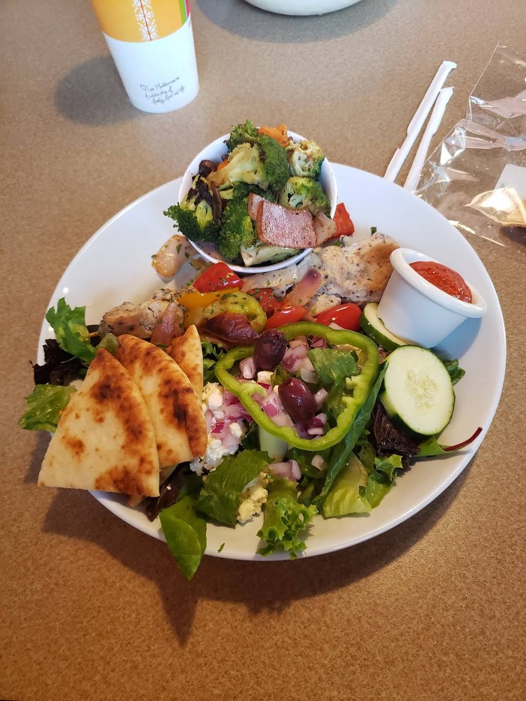 Zoës Kitchen | restaurant | 4000 Washington, Meeting Room, Houston, TX 77007, USA | 7138619637 OR +1 713-861-9637