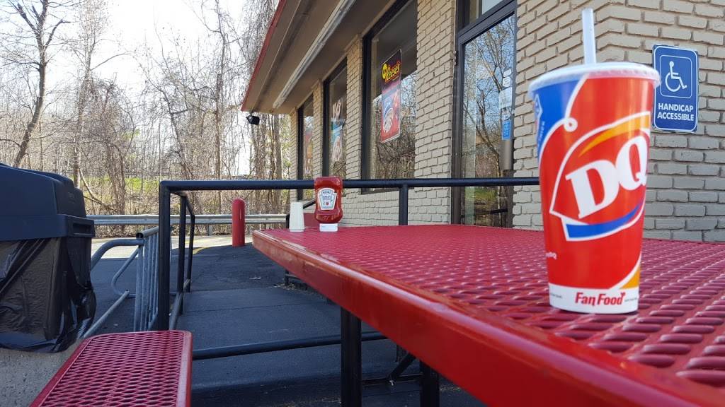 Dairy Queen | restaurant | 684 Hartford Rd, Manchester, CT 06040, USA | 8606471076 OR +1 860-647-1076