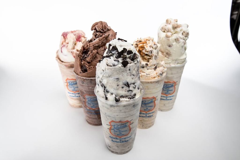 Roadside Ice Cream and Diner | restaurant | 1160 Menomonie St, Eau Claire, WI 54703, USA | 7158349323 OR +1 715-834-9323