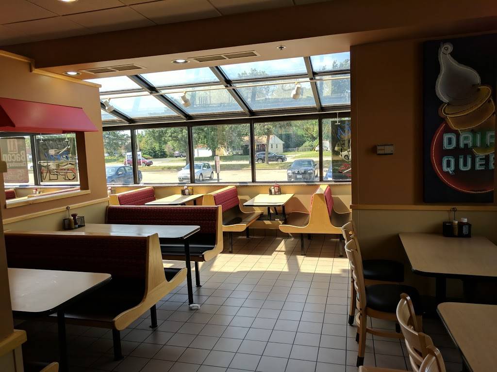 Dairy Queen Grill & Chill | restaurant | 3701 W Old Shakopee Rd Ste 50, Bloomington, MN 55431, USA | 9528844777 OR +1 952-884-4777