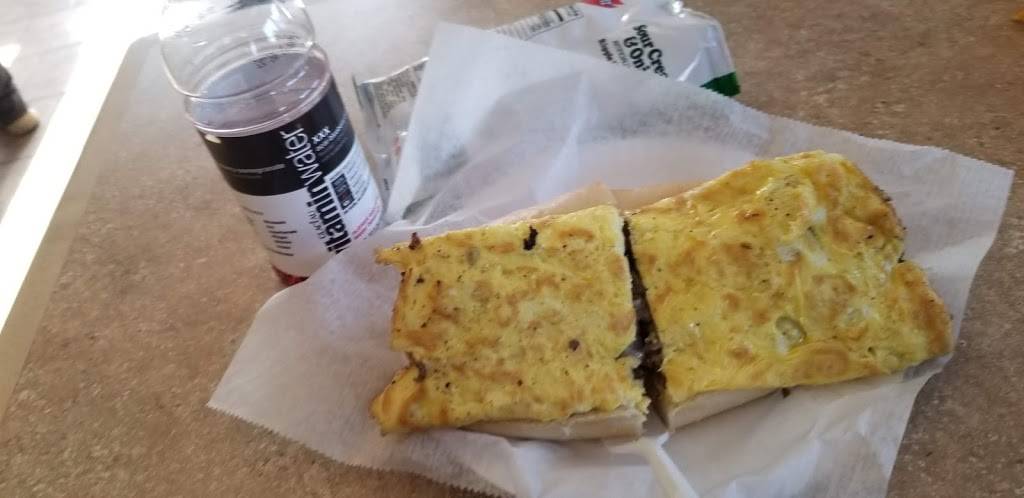 Alexs Roast Beef & Seafood | restaurant | 53 Main St # A, Topsfield, MA 01983, USA | 9788871222 OR +1 978-887-1222