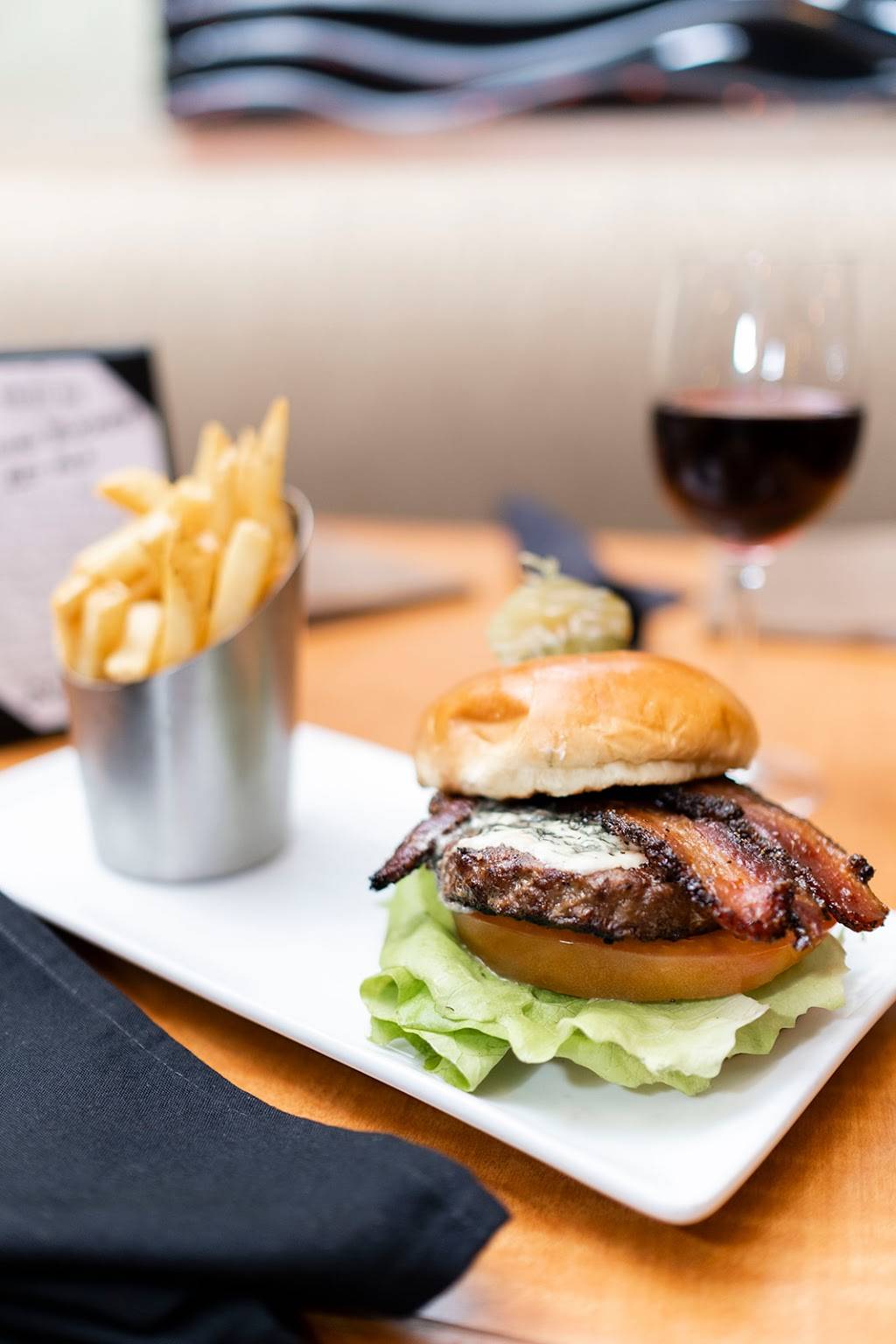 The Great Southern Whiskey Bar | restaurant | 310 S High St, Columbus, OH 43215, USA | 6142283800 OR +1 614-228-3800