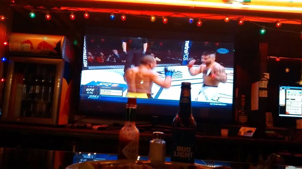 Lilians Restaurant | restaurant | 3901 Mt Vernon Ave, Alexandria, VA 22305, USA | 7038378494 OR +1 703-837-8494