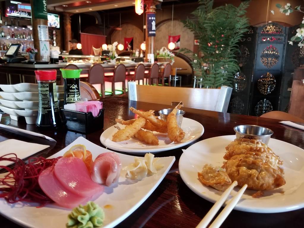 Eastwind Sushi & Grill | restaurant | 18555 N 59th Ave #124, Glendale, AZ 85308, USA | 6029420706 OR +1 602-942-0706