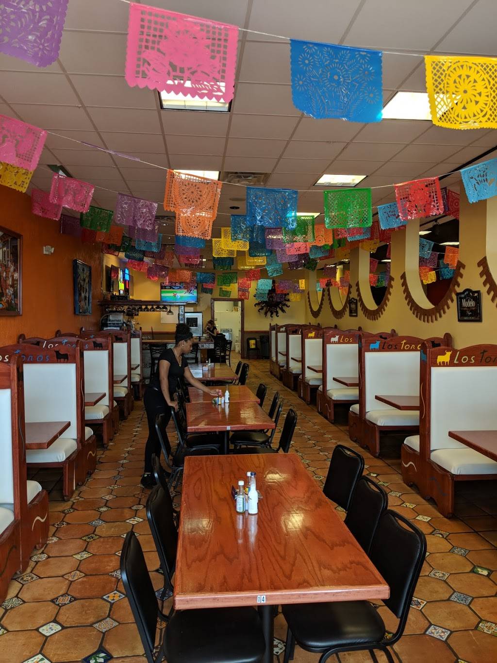 Los Toros | restaurant | 4340 N Leavitt Rd, Lorain, OH 44053, USA | 4404440385 OR +1 440-444-0385