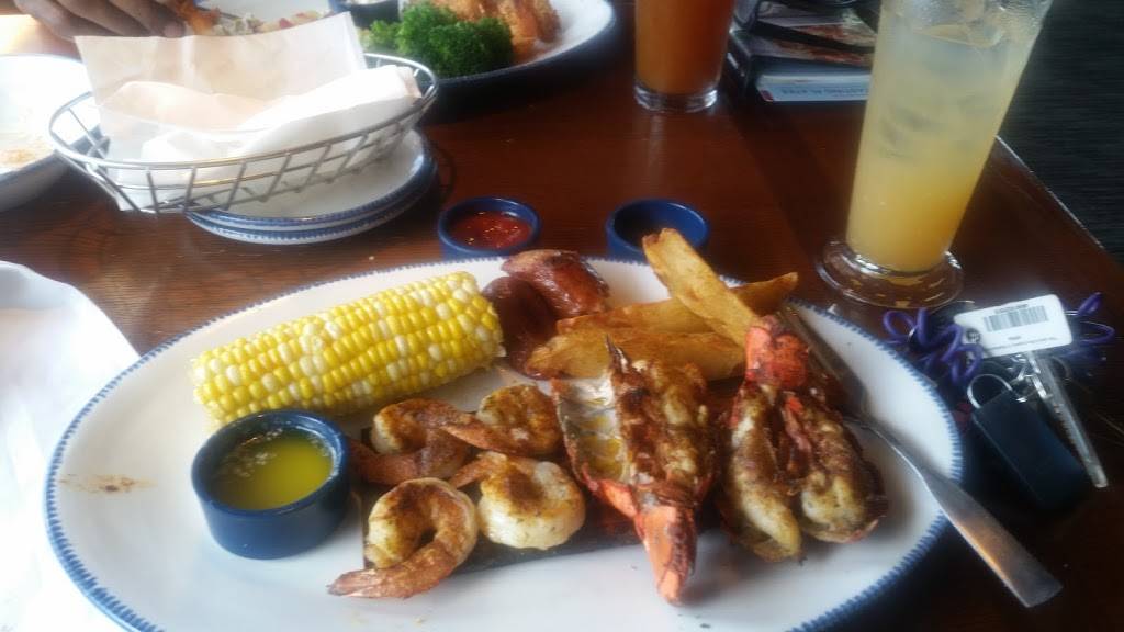 Red Lobster | restaurant | 10290 Technology Blvd E, Dallas, TX 75220, USA | 2143589818 OR +1 214-358-9818