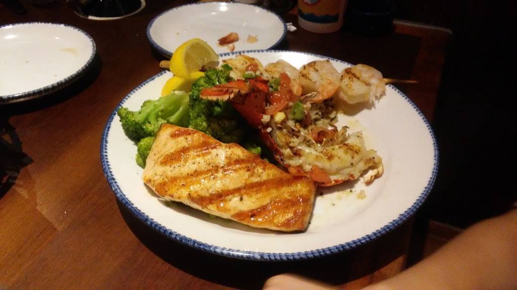 Red Lobster | restaurant | 7063 Arundel Mills Blvd, Hanover, MD 21076, USA | 4107962390 OR +1 410-796-2390
