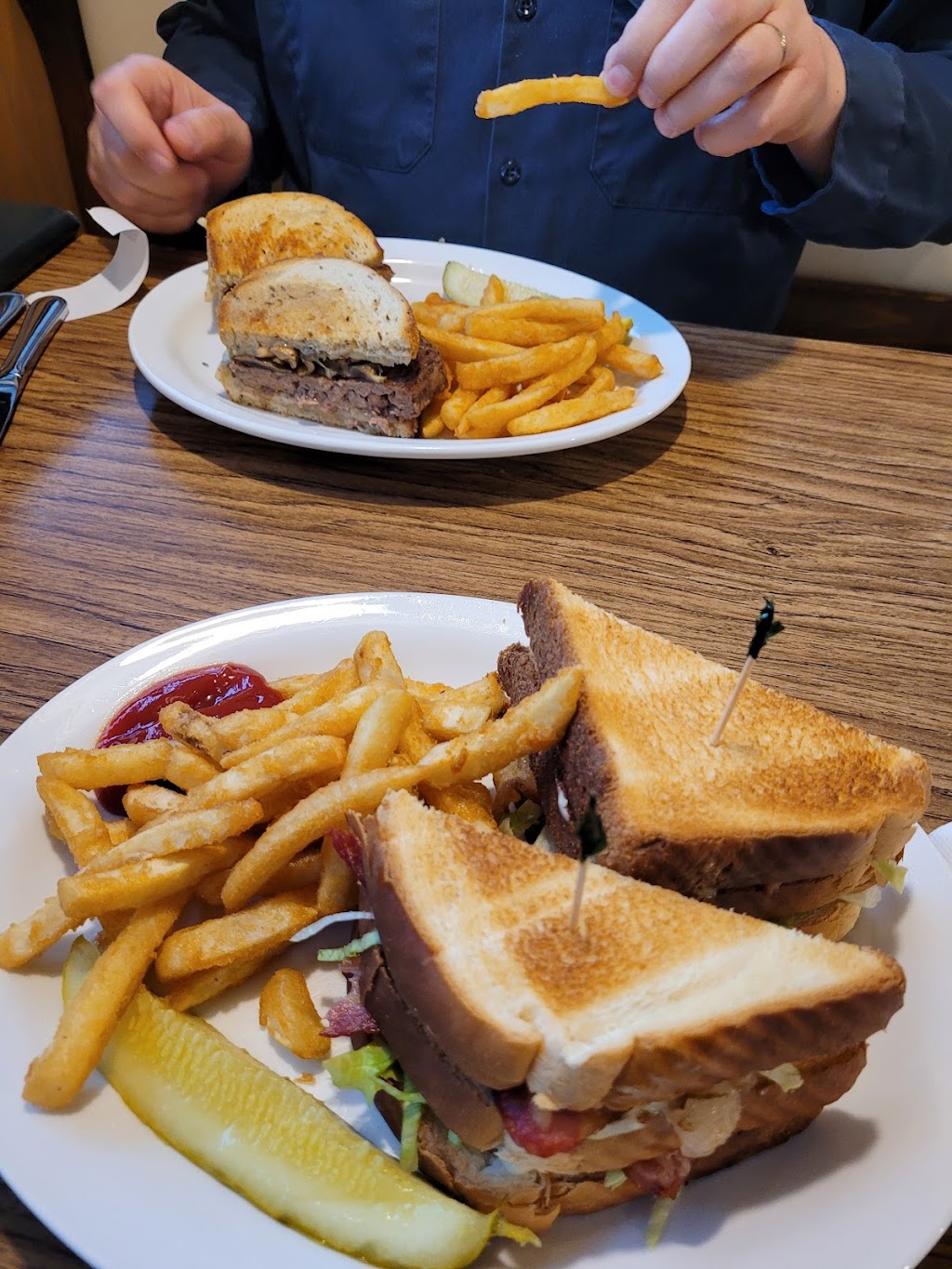 The City Diner | restaurant | 5109 Memphis Ave, Cleveland, OH 44144, USA | 2163317101 OR +1 216-331-7101