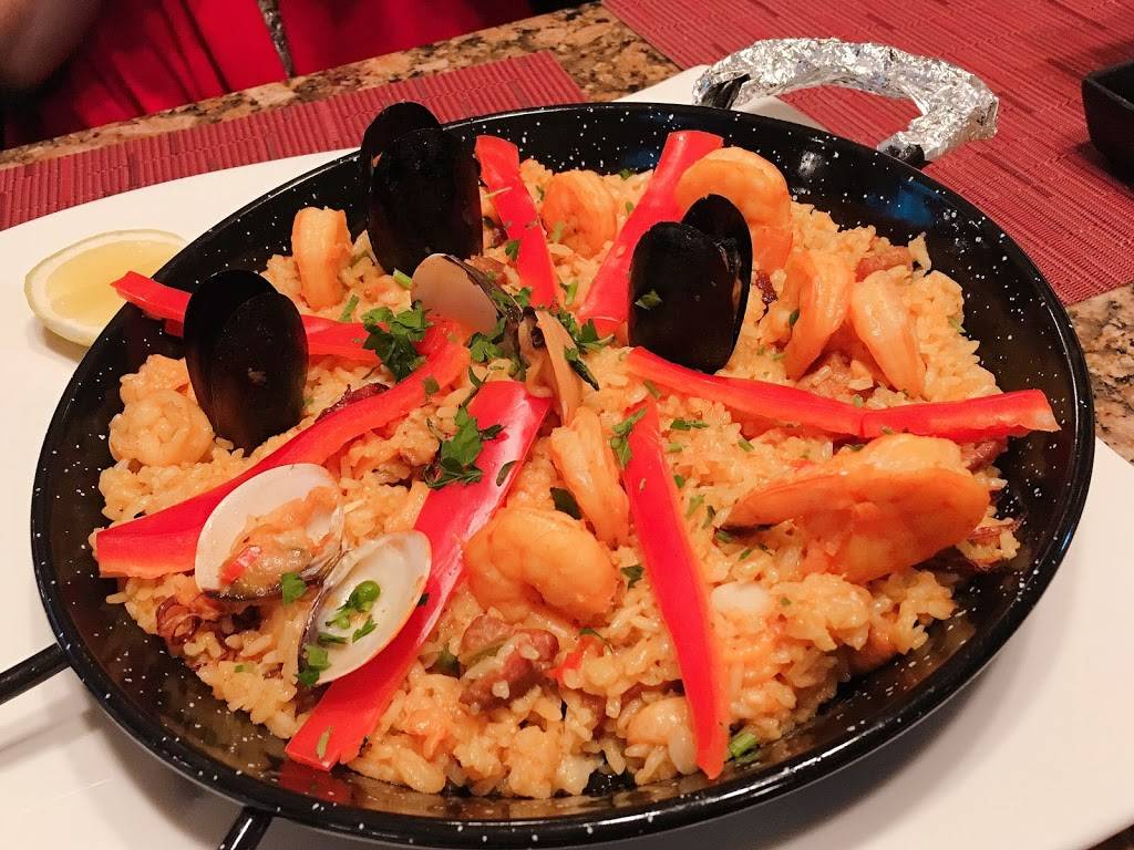 Don Quijote Tapas Bar & Grill | restaurant | 4695 Dressler Rd NW, Canton, OH 44718, USA | 2342140915 OR +1 234-214-0915