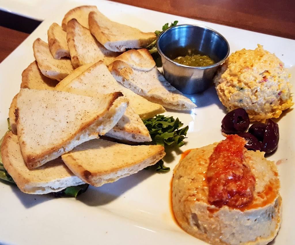 Harrys Grille & Tavern | night club | 2127 Ayrsley Town Blvd #103, Charlotte, NC 28273, USA | 7044999494 OR +1 704-499-9494