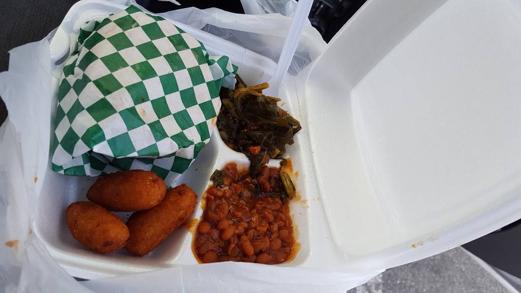 Hickory Tree BBQ | restaurant | 2804 Randleman Rd, Greensboro, NC 27406, USA | 3366176874 OR +1 336-617-6874