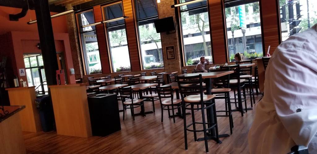 600 East Cafe | cafe | 600 E Wisconsin Ave, Milwaukee, WI 53202, USA | 8446003278 OR +1 844-600-3278