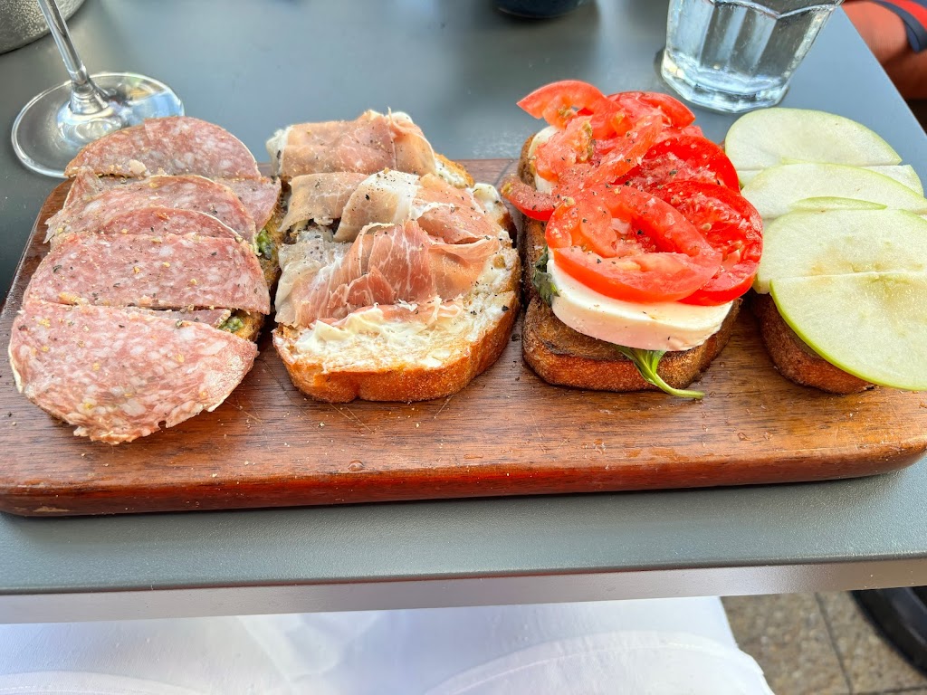 Postino The Rim | restaurant | 17627 La Cantera Pkwy Suite 103, San Antonio, TX 78257, USA | 2108994200 OR +1 210-899-4200