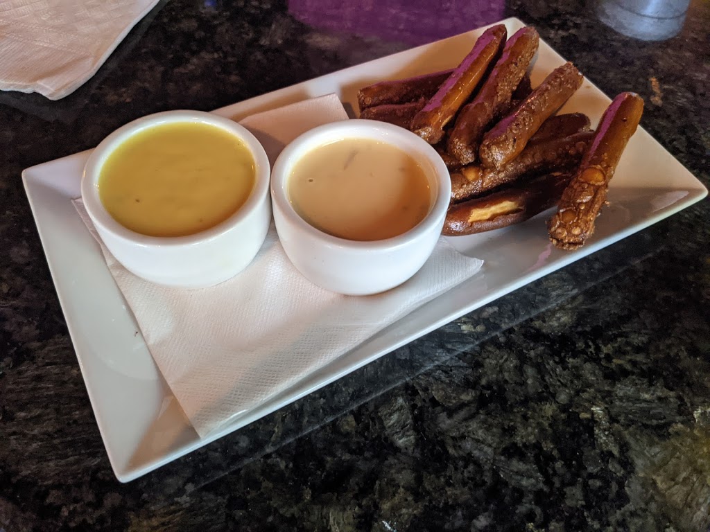 The Edge | restaurant | 1300 Coles Ferry Pike, Lebanon, TN 37087, USA | 6157844166 OR +1 615-784-4166