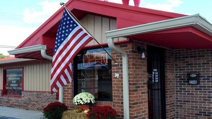 HWY 70 BBQ | restaurant | 2240 W Broad St, Cookeville, TN 38501, USA | 9318540922 OR +1 931-854-0922