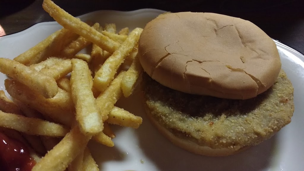 Alibi | restaurant | 219 1st Ave, Gary, SD 57237, USA | 6052725630 OR +1 605-272-5630