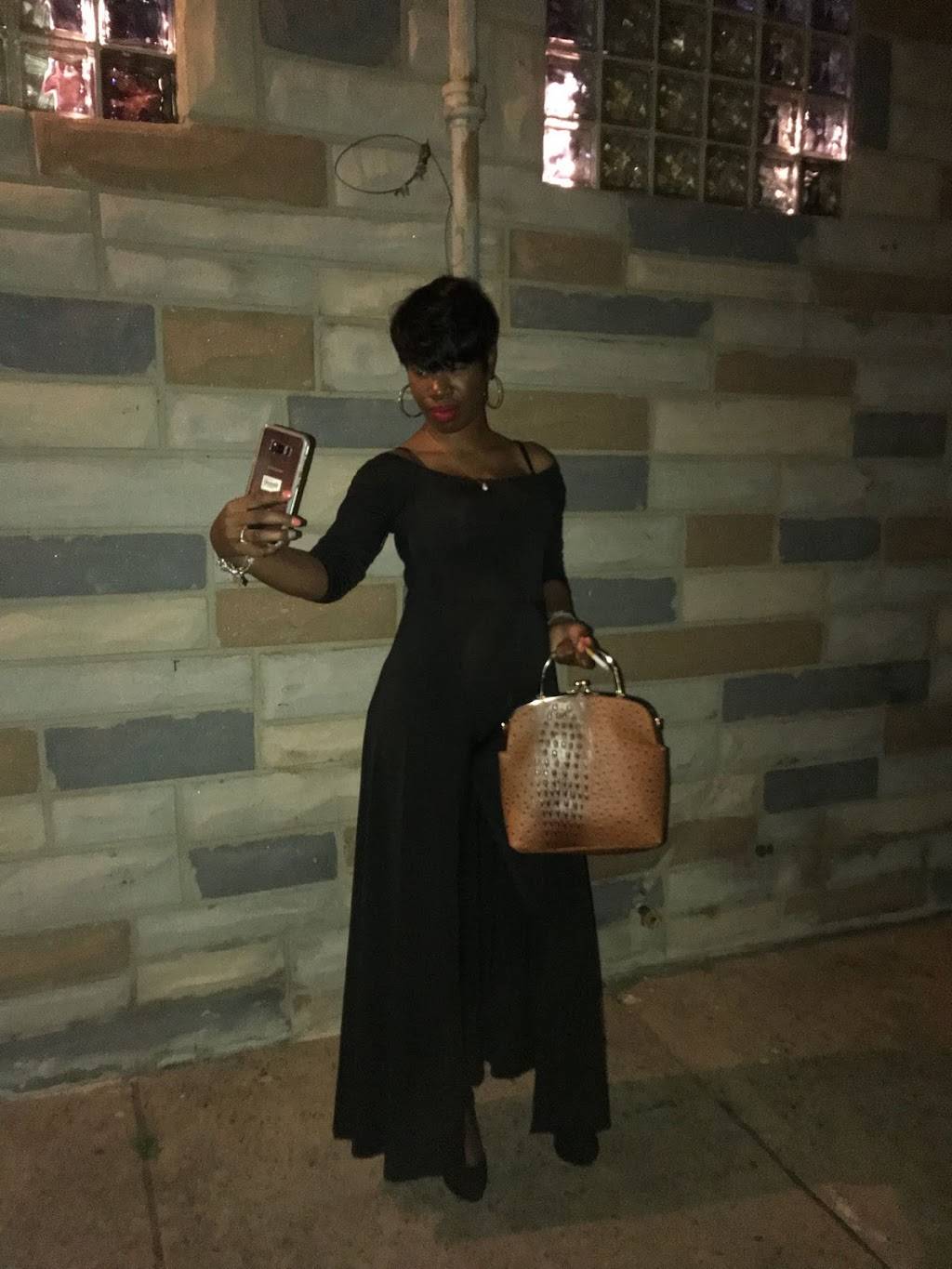 Pigtown Tavern | restaurant | 737 Carroll St, Baltimore, MD 21230, USA | 4437080929 OR +1 443-708-0929