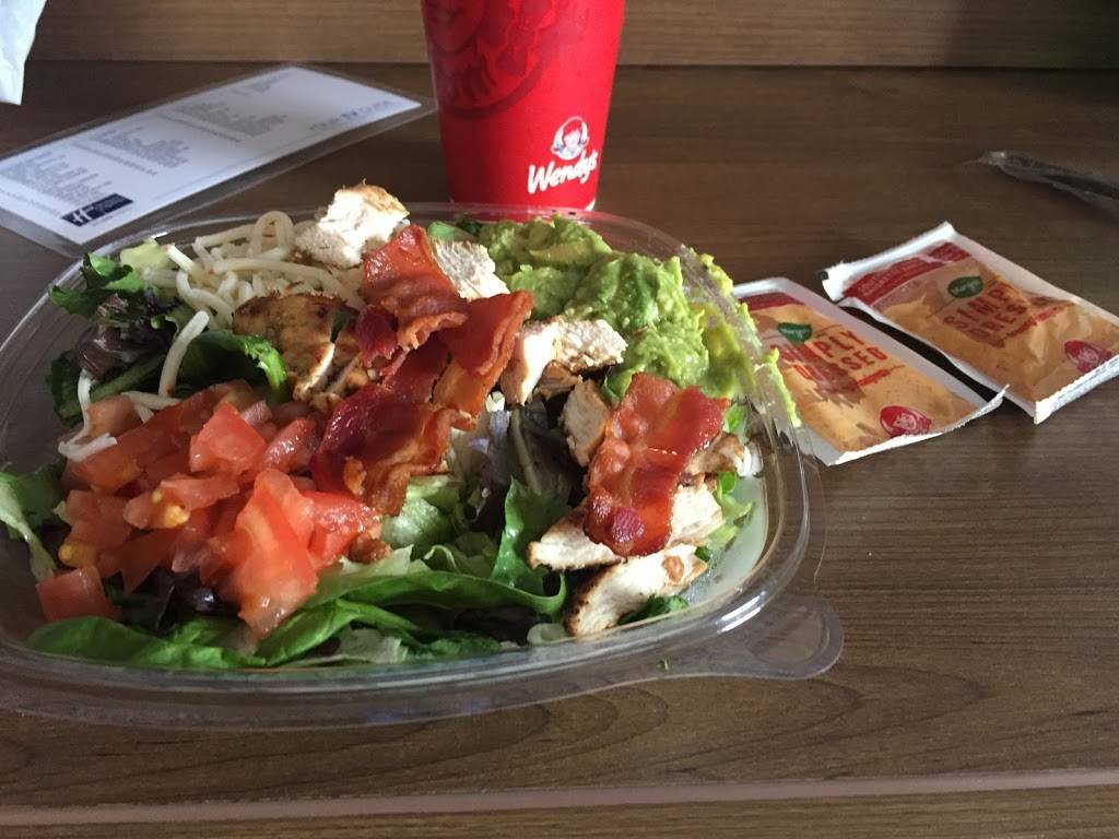 Wendys | restaurant | 570 Norwich Ave, Woodstock, ON N4V 1C6, Canada | 5195391337 OR +1 519-539-1337