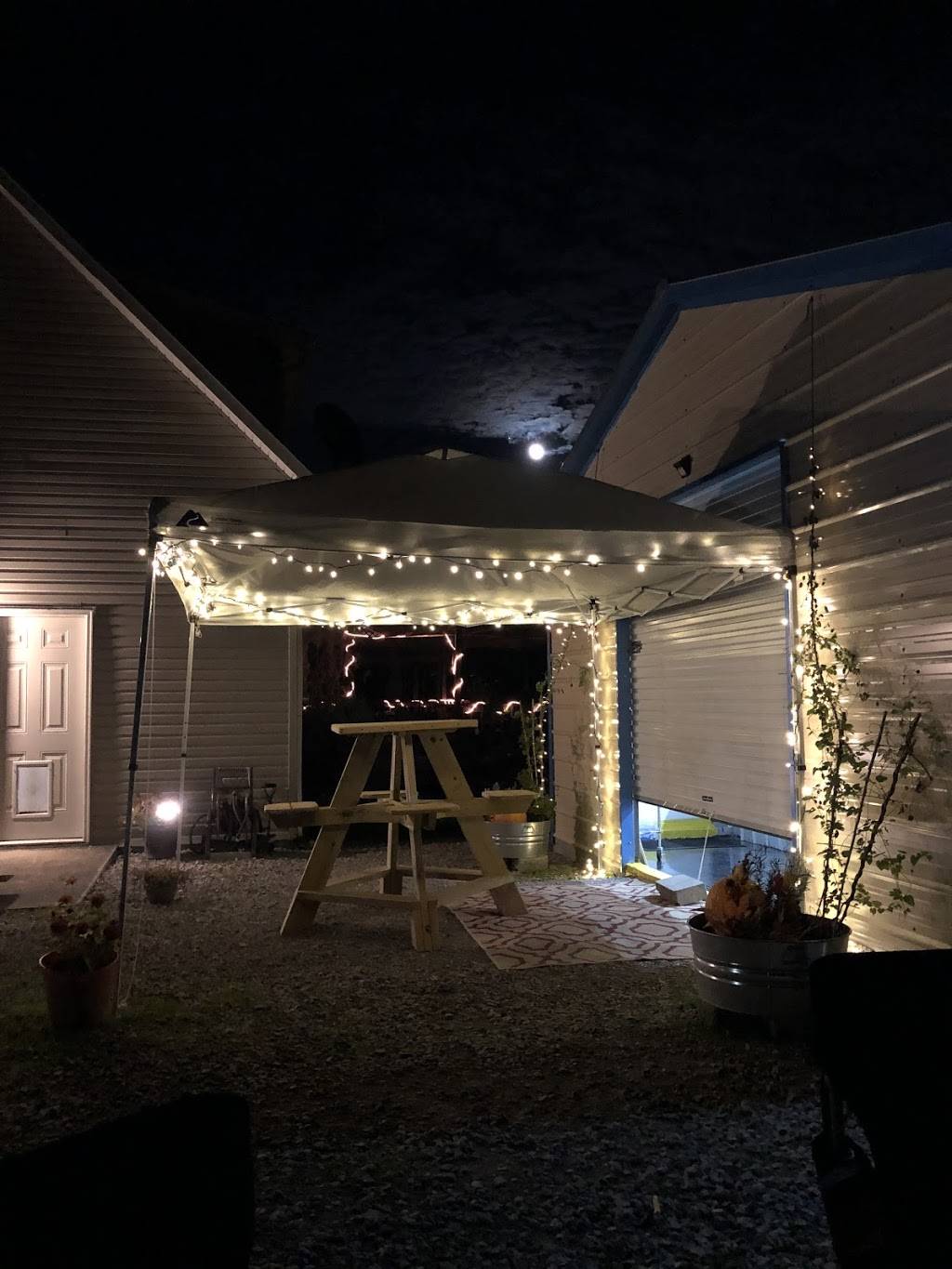 Swing On Brewing Company | restaurant | 3664 Potato Farm Rd, Crossville, TN 38571, USA | 9317876278 OR +1 931-787-6278