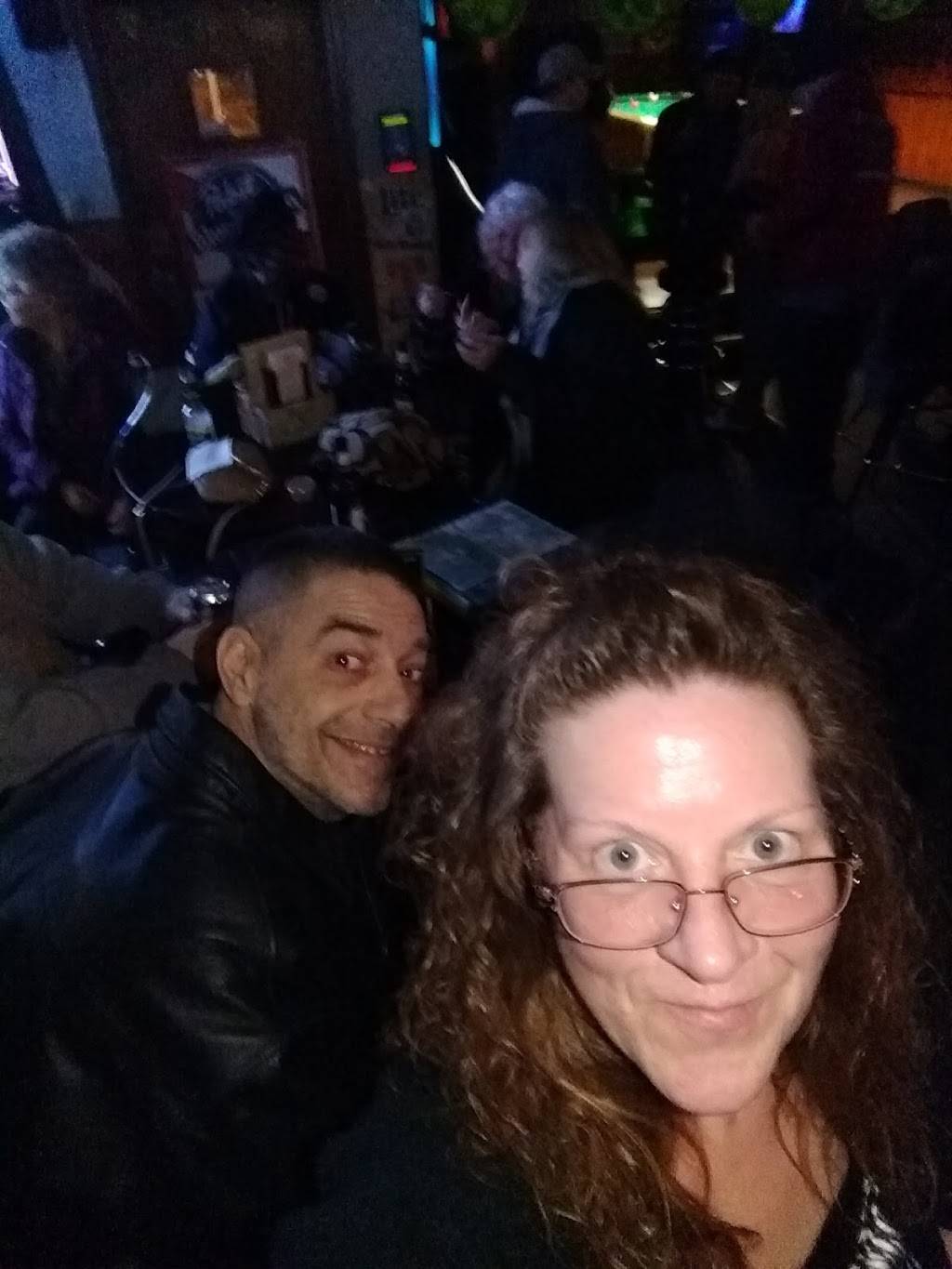 Big Shots Pub & Grub | restaurant | 121 S Stone St, Fremont, OH 43420, USA | 4193342337 OR +1 419-334-2337