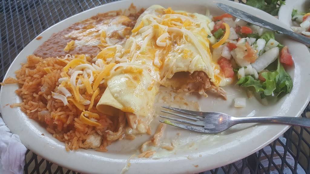 Campuzanos Fine Mexican Food | restaurant | 2167 N Hwy 77, Waxahachie, TX 75165, USA | 9729380047 OR +1 972-938-0047