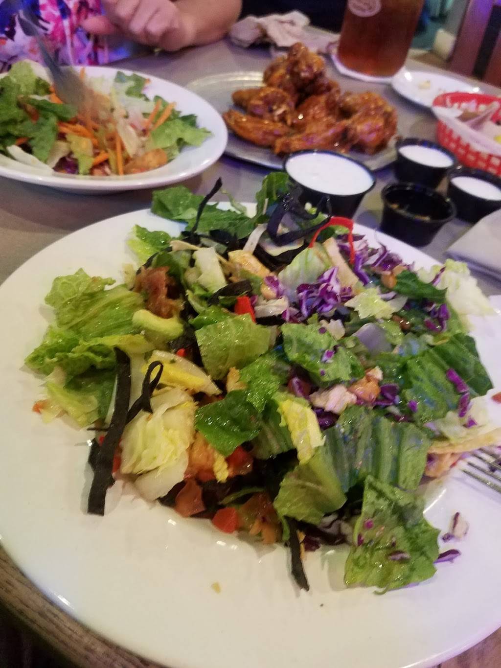 Pluckers Wing Bar | restaurant | 3909-B S Lamar Blvd, Austin, TX 78704, USA | 5124439464 OR +1 512-443-9464